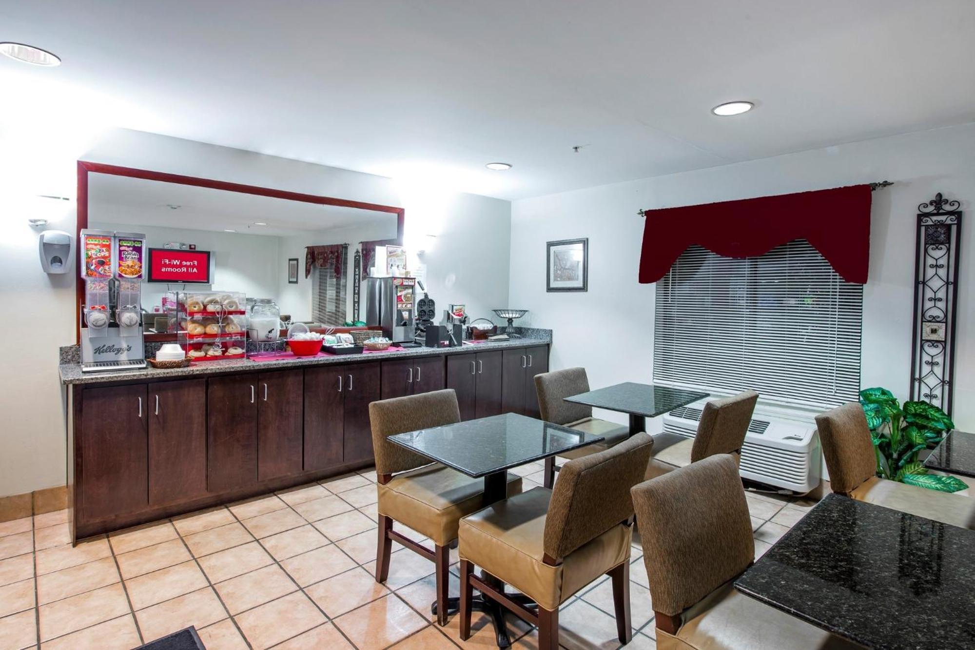Red Roof Inn & Suites Savannah Airport Pooler Eksteriør billede