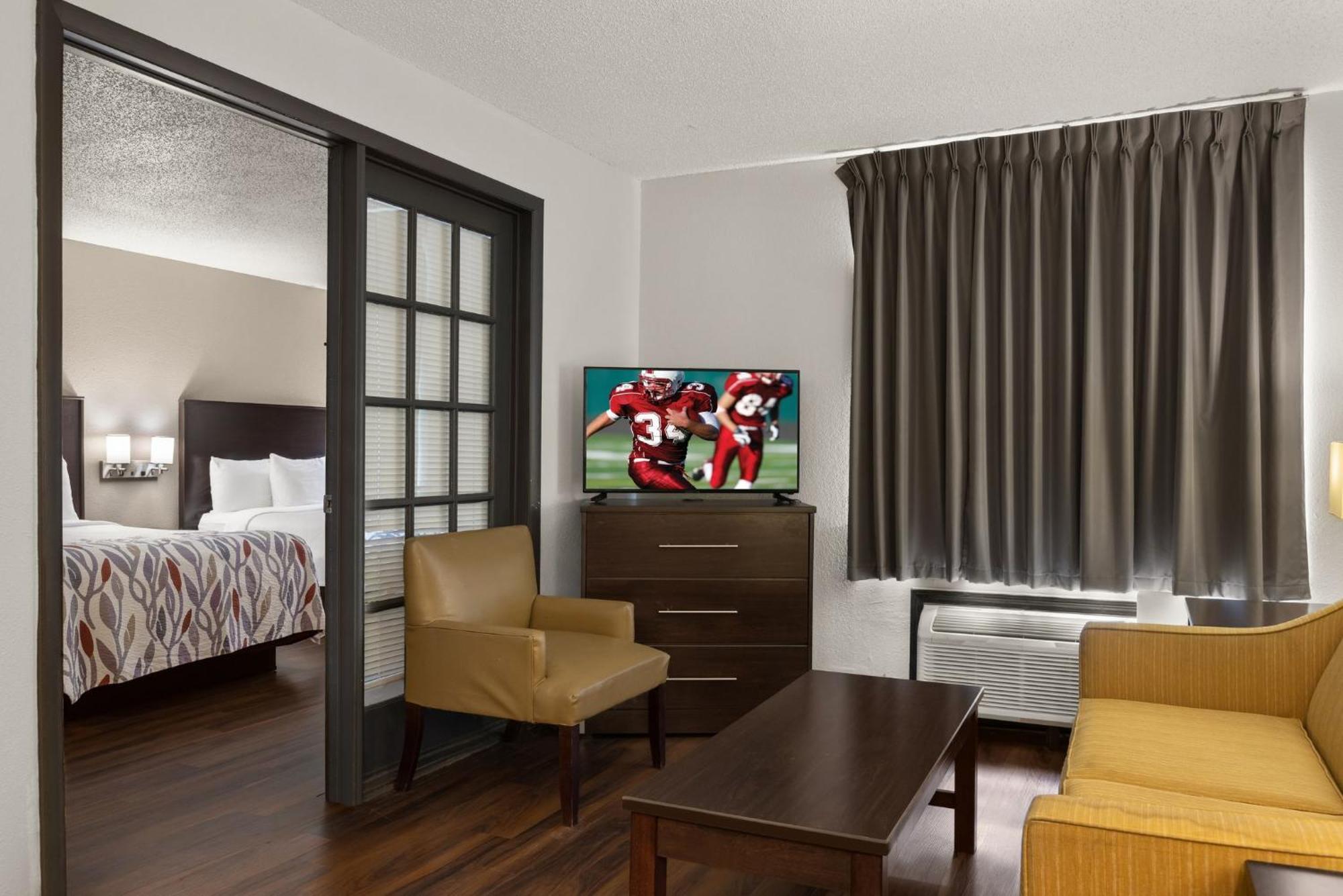 Red Roof Inn & Suites Savannah Airport Pooler Eksteriør billede