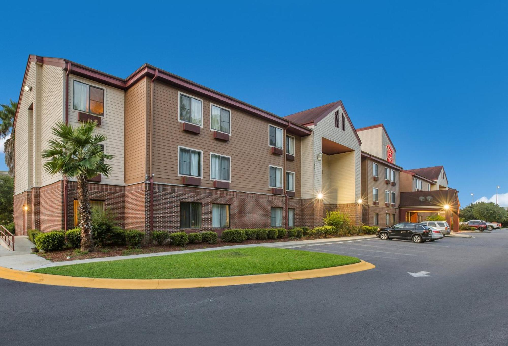 Red Roof Inn & Suites Savannah Airport Pooler Eksteriør billede