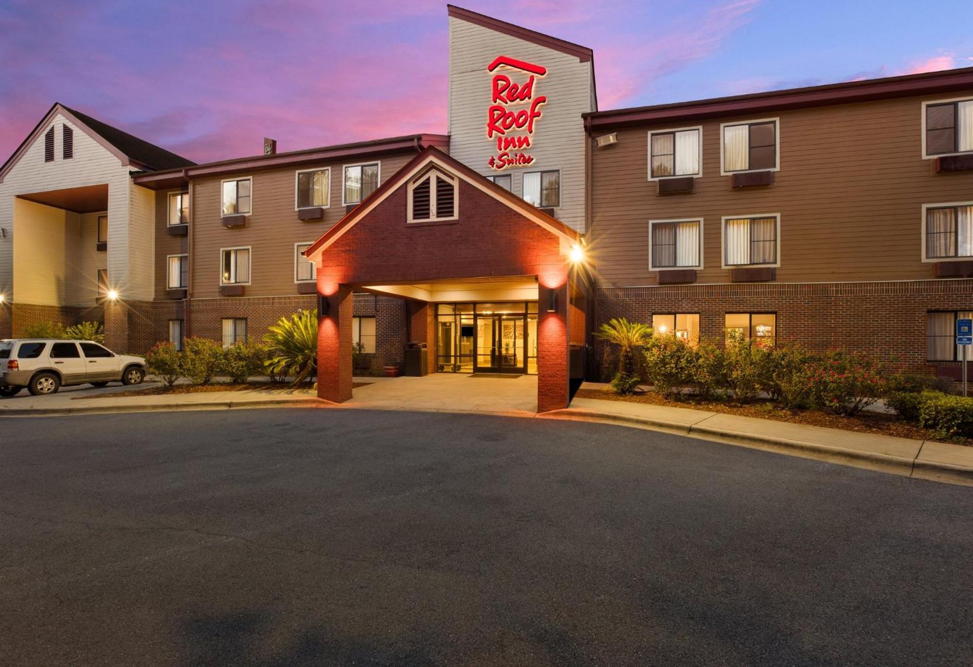 Red Roof Inn & Suites Savannah Airport Pooler Eksteriør billede