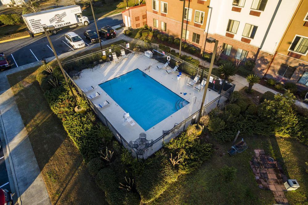 Red Roof Inn & Suites Savannah Airport Pooler Eksteriør billede
